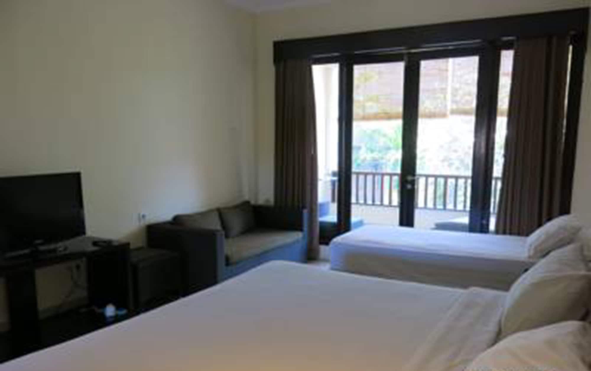 Radha Bali Hotel Кута Экстерьер фото