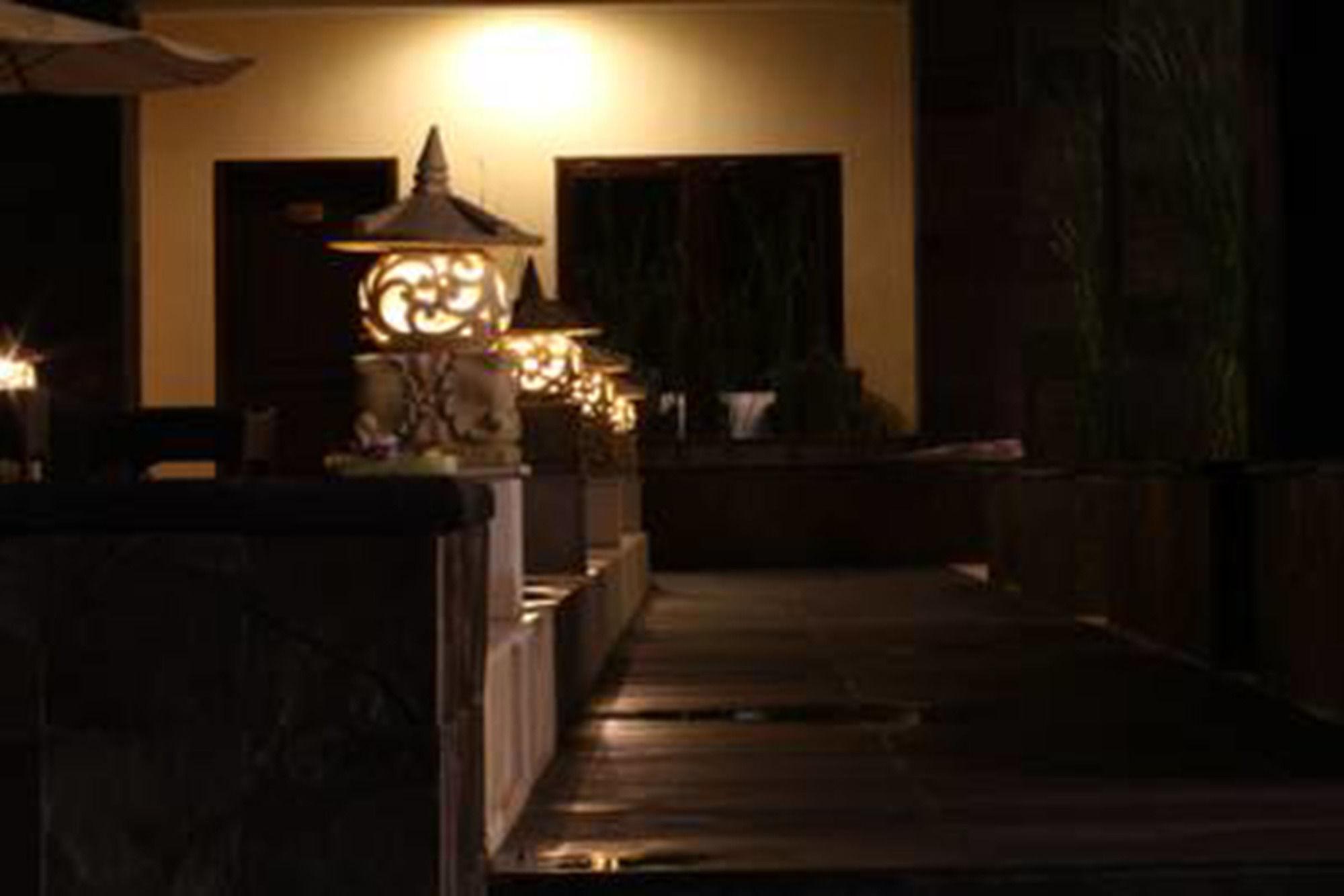 Radha Bali Hotel Кута Экстерьер фото