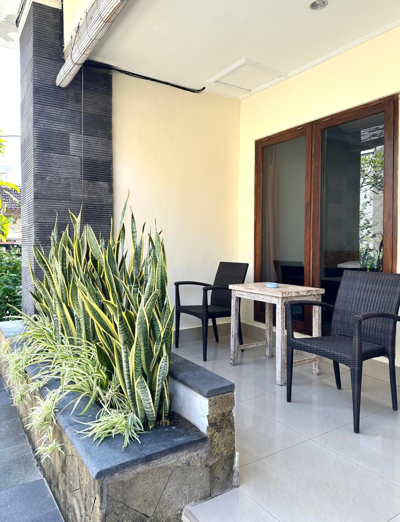 Radha Bali Hotel Кута Экстерьер фото